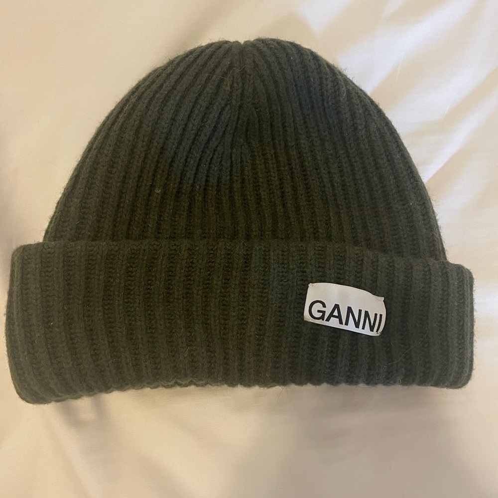 Ganni green knit beanie